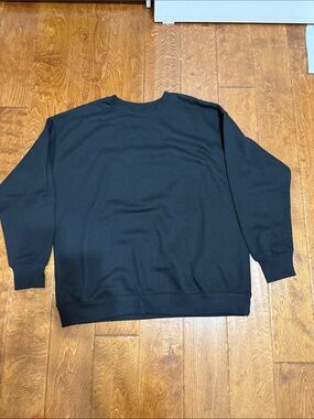 NWT Size Large Oversized Black Crewneck Sweater